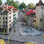Schweizer Altstadt aus Lego