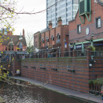 Birmingham - spaziere am Kanal durch die Stadt